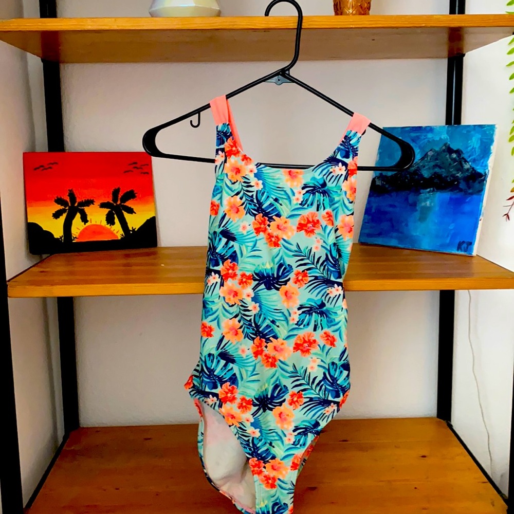 Cat & Jack swimsuit with short sleeve rash guard